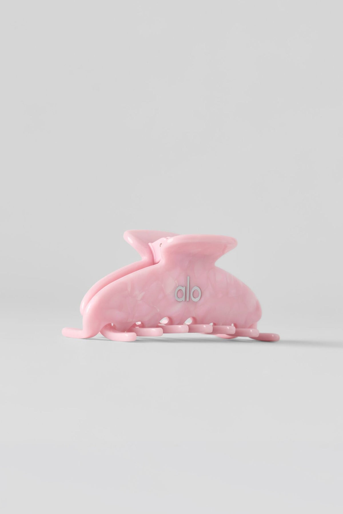 Pince à cheveux style années 90 - Rose guimauve coquillage