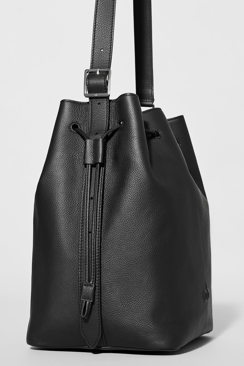 Sac seau ALO Balance - Cuir noir