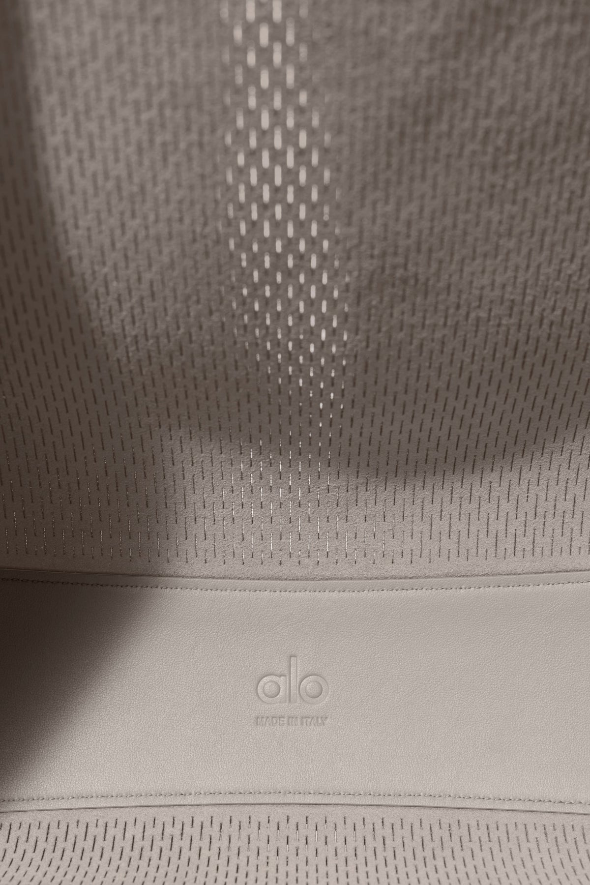 Cabas ALO Tranquility en cuir ajouré - Cuir ajouré gravier chaud