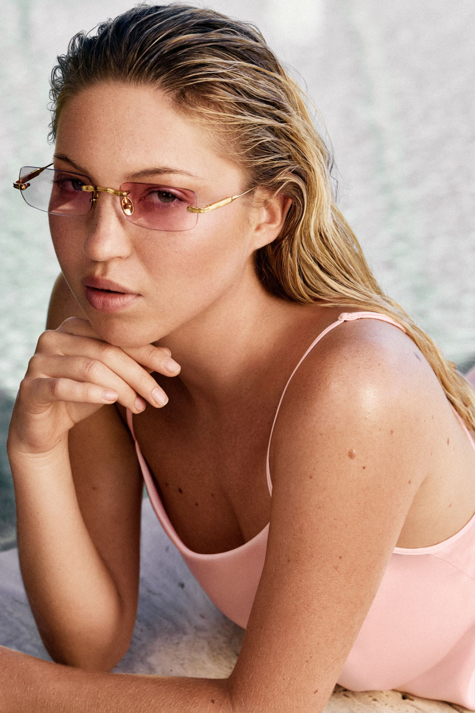 Lunettes de soleil ALO à monture métallique fine - Or/Dégradé rose