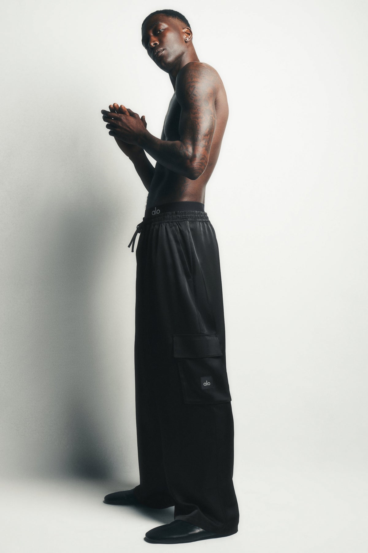 Pantalon cargo droit Horizon en satin - Noir