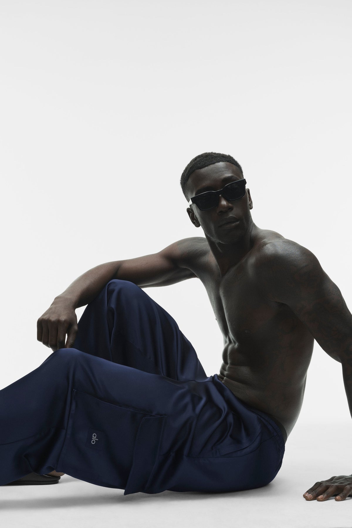 Pantalon cargo droit Horizon en satin - Bleu marine