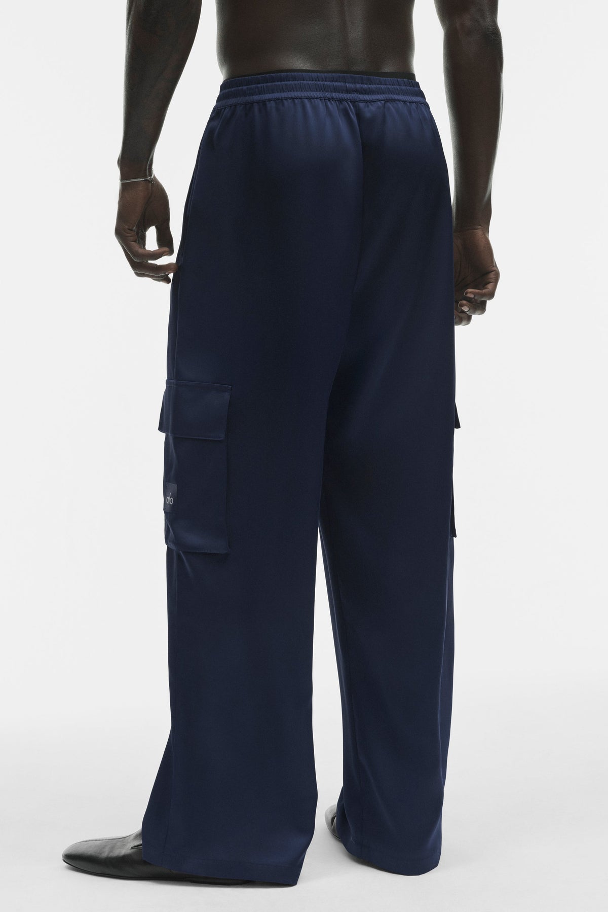 Pantalon cargo droit Horizon en satin - Bleu marine