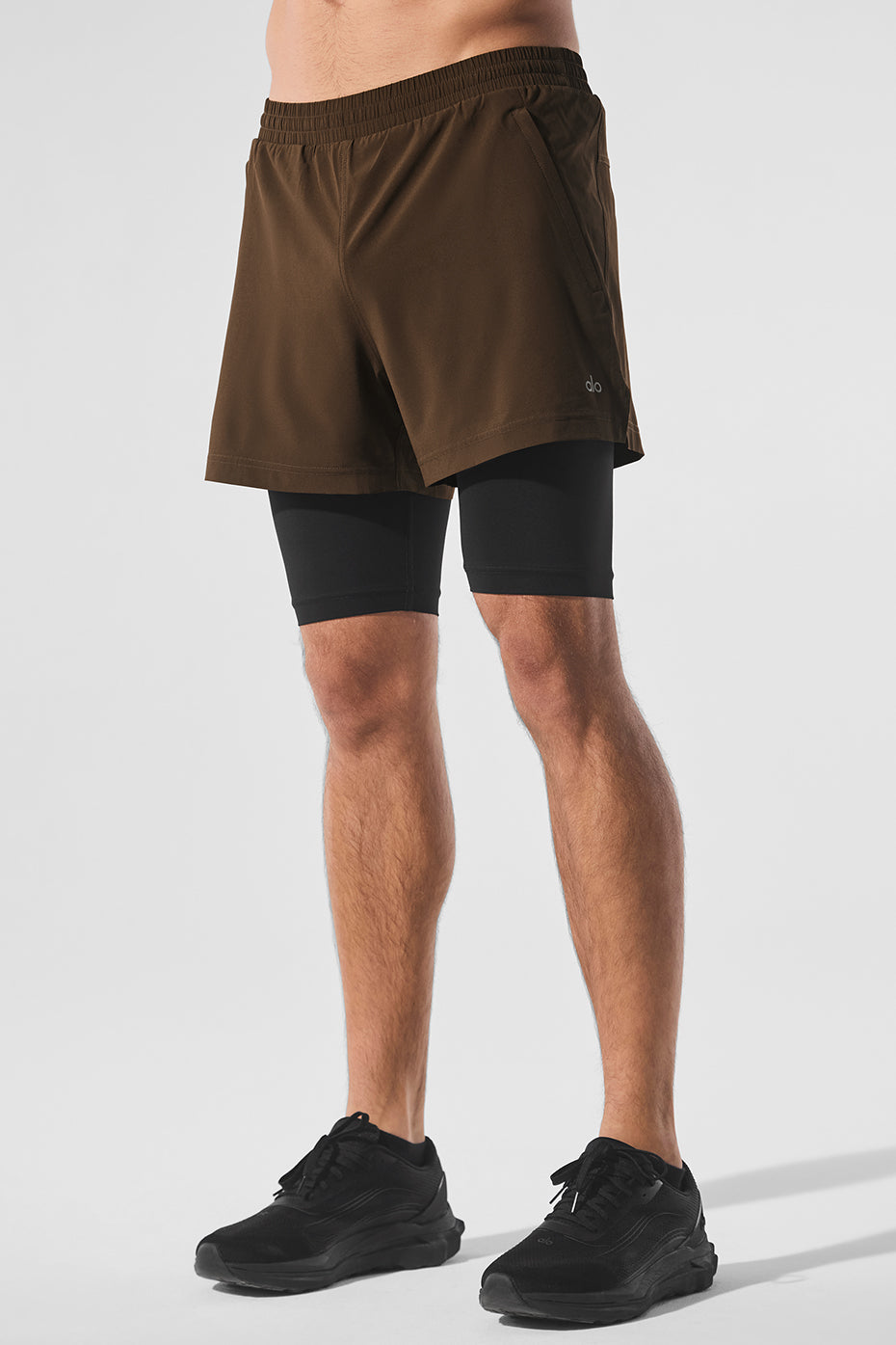 Short 2 en 1 Revival de 5 pouces - Espresso/Noir
