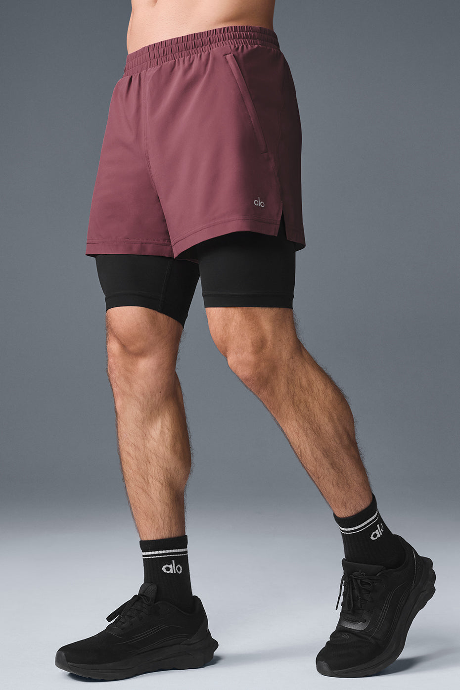 Short 2 en 1 Revival de 5 pouces - Bordeaux truffe/Noir