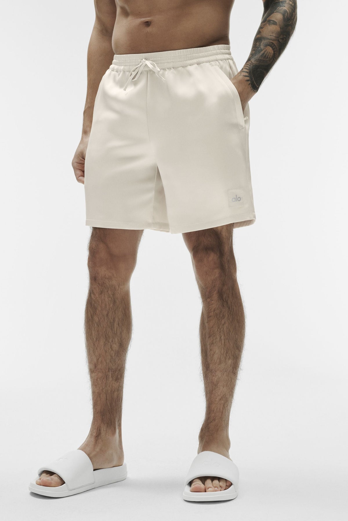 Short Horizon de 7 pouces en satin - Écru