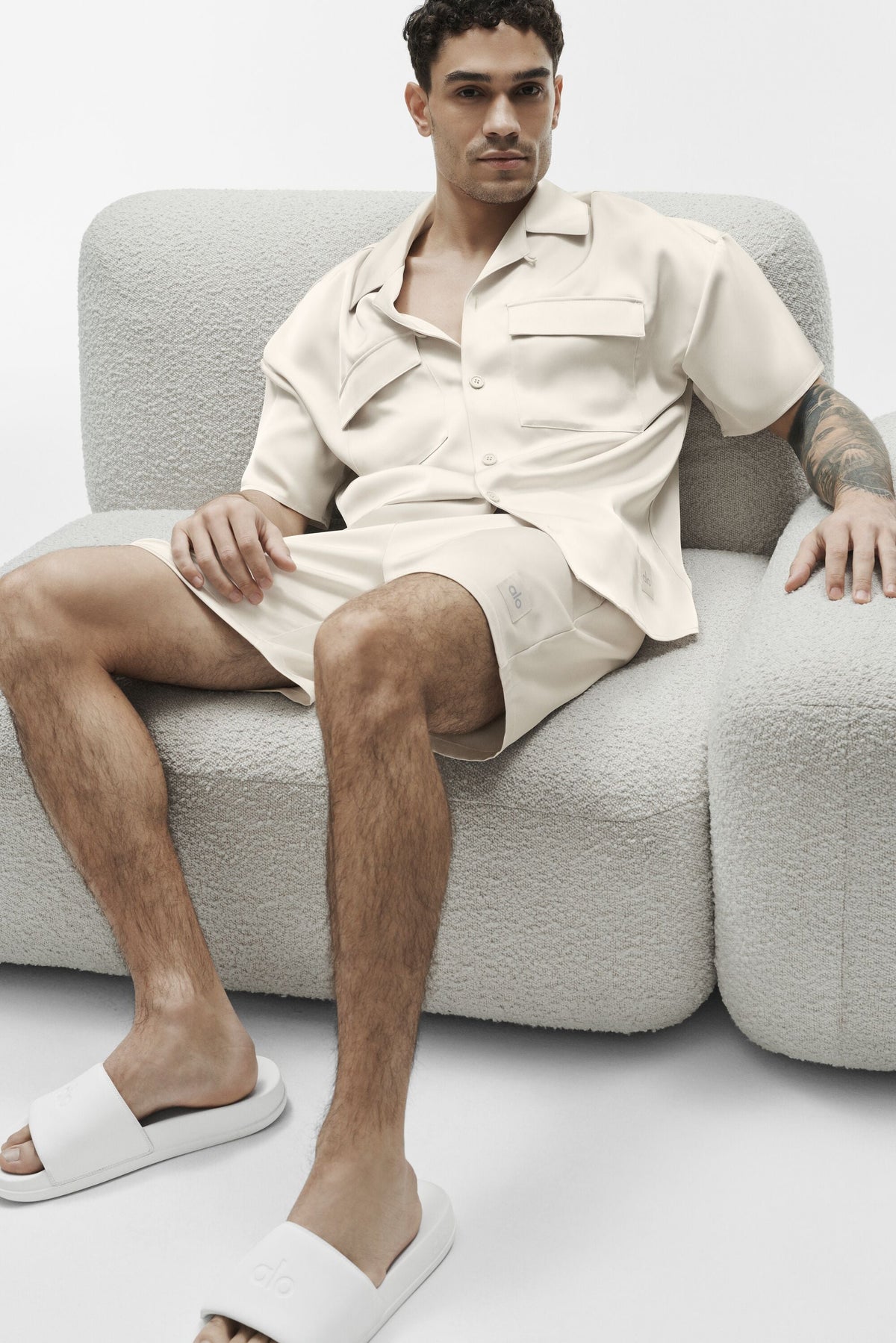 Short Horizon de 7 pouces en satin - Écru