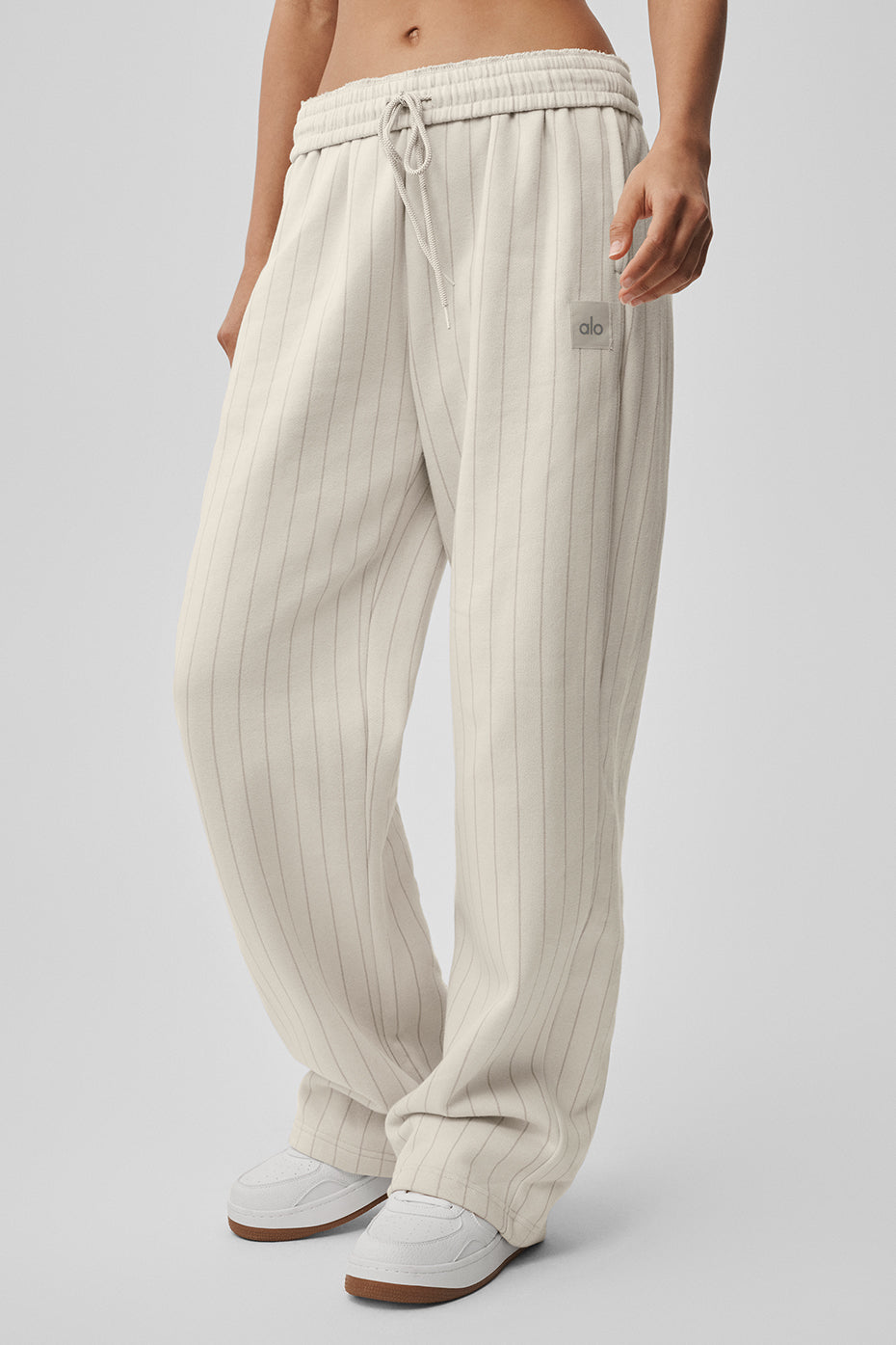 Pantalon de jogging droit à fines rayures - Écru à fines rayures