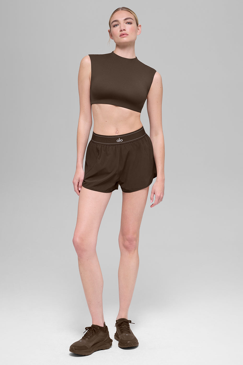 Haut à manches courtes ALO Softsculpt Capped Out - Espresso