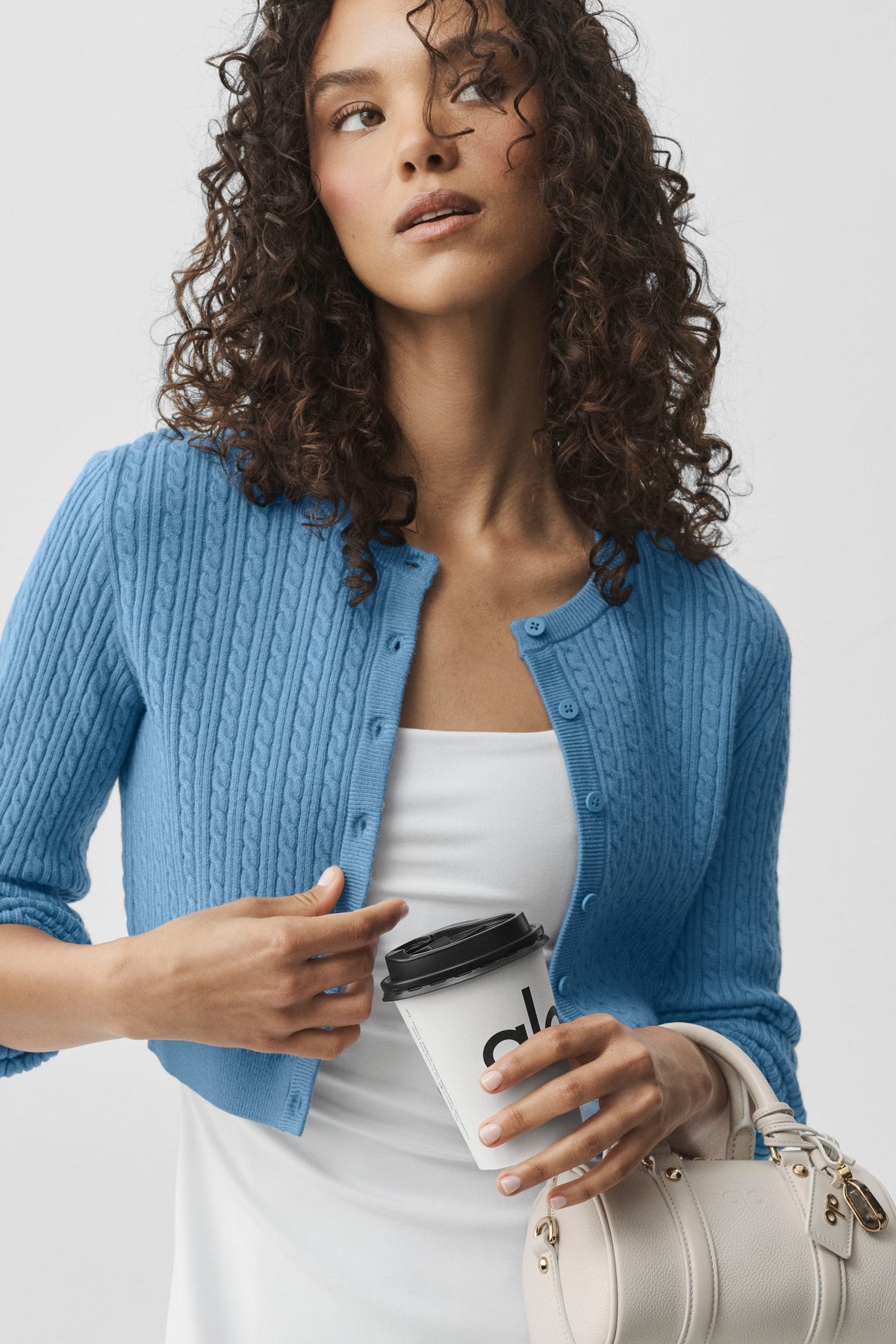 Cardigan en maille à petites torsades - Bleu Californie