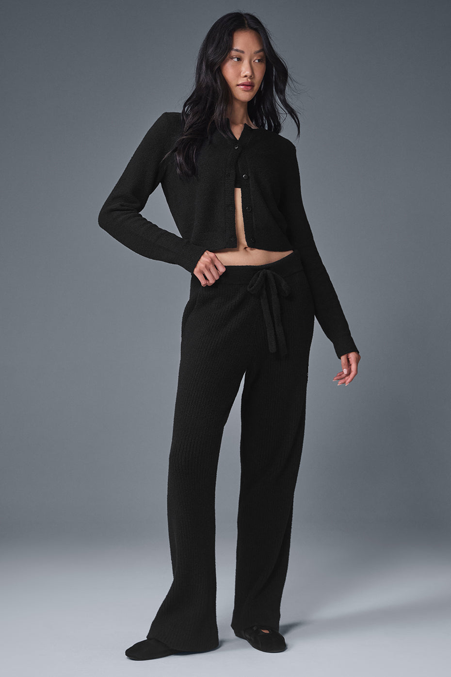 Cardigan court Snuggle Up en maille - Noir