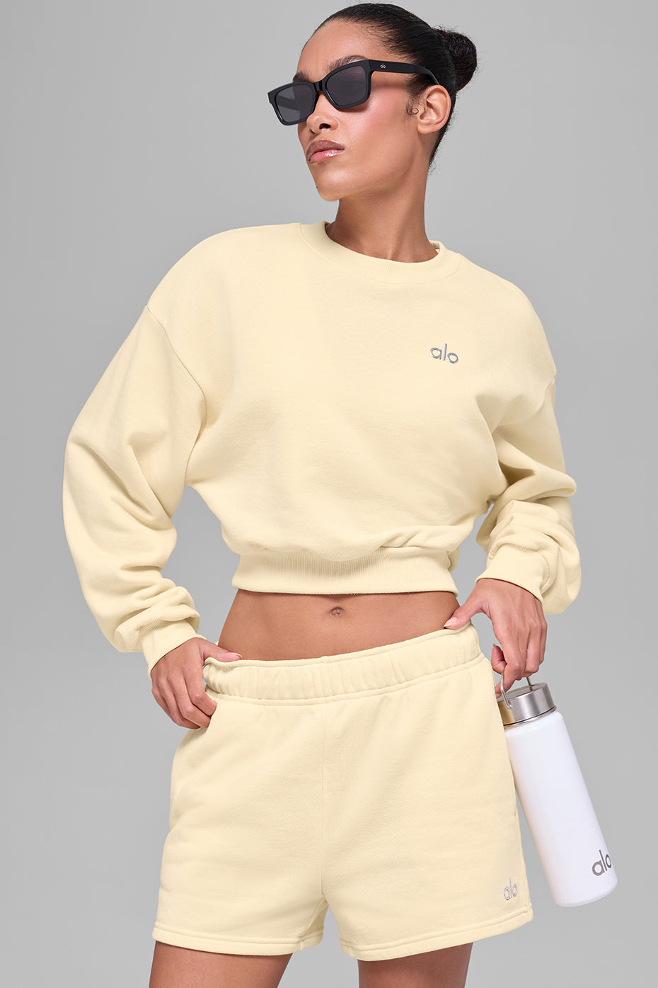 Sweat court à col rond Accolade - Jaune bougie