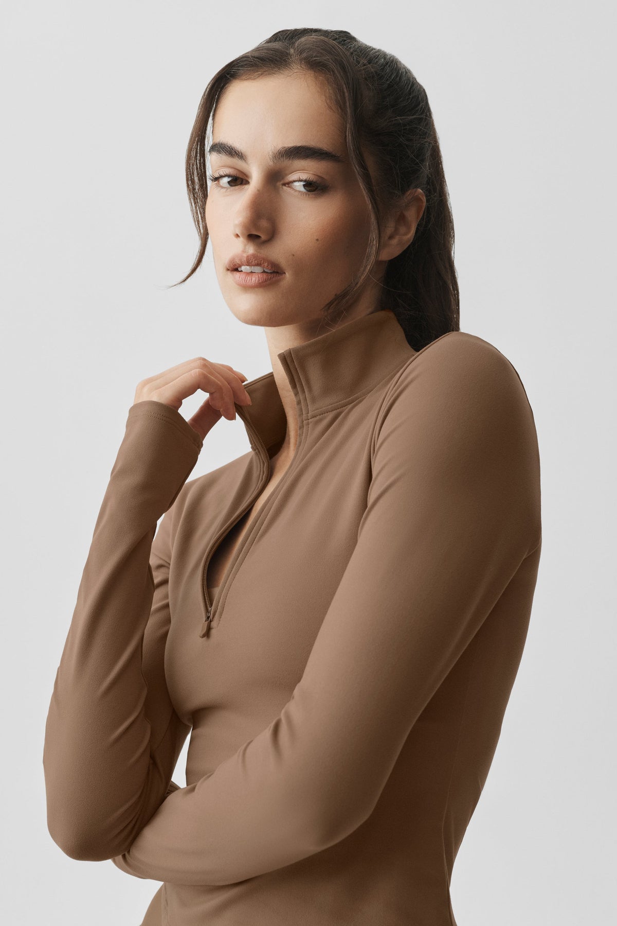 Haut à manches longues et col zippé 1/4 ALO Softsculpt Precision - Brun Java