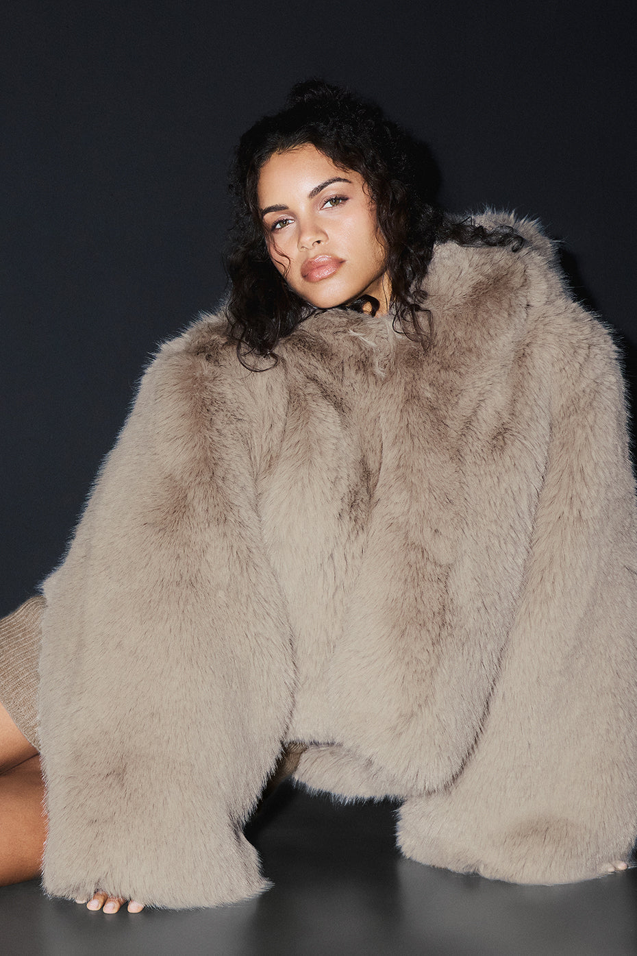 Veste remarquable en fausse fourrure somptueuse - Avoine