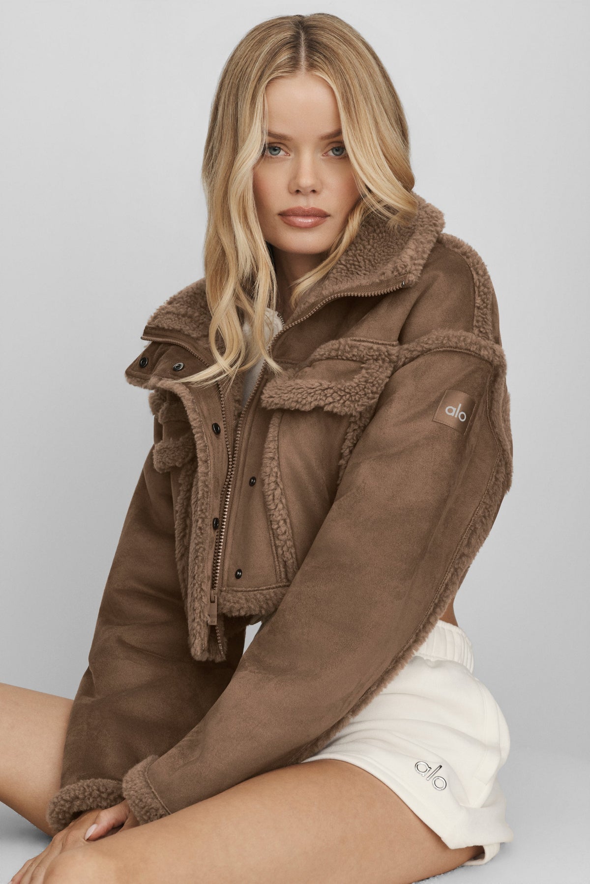 Veste courte Snowfall en imitation peau lainée - Brun Java