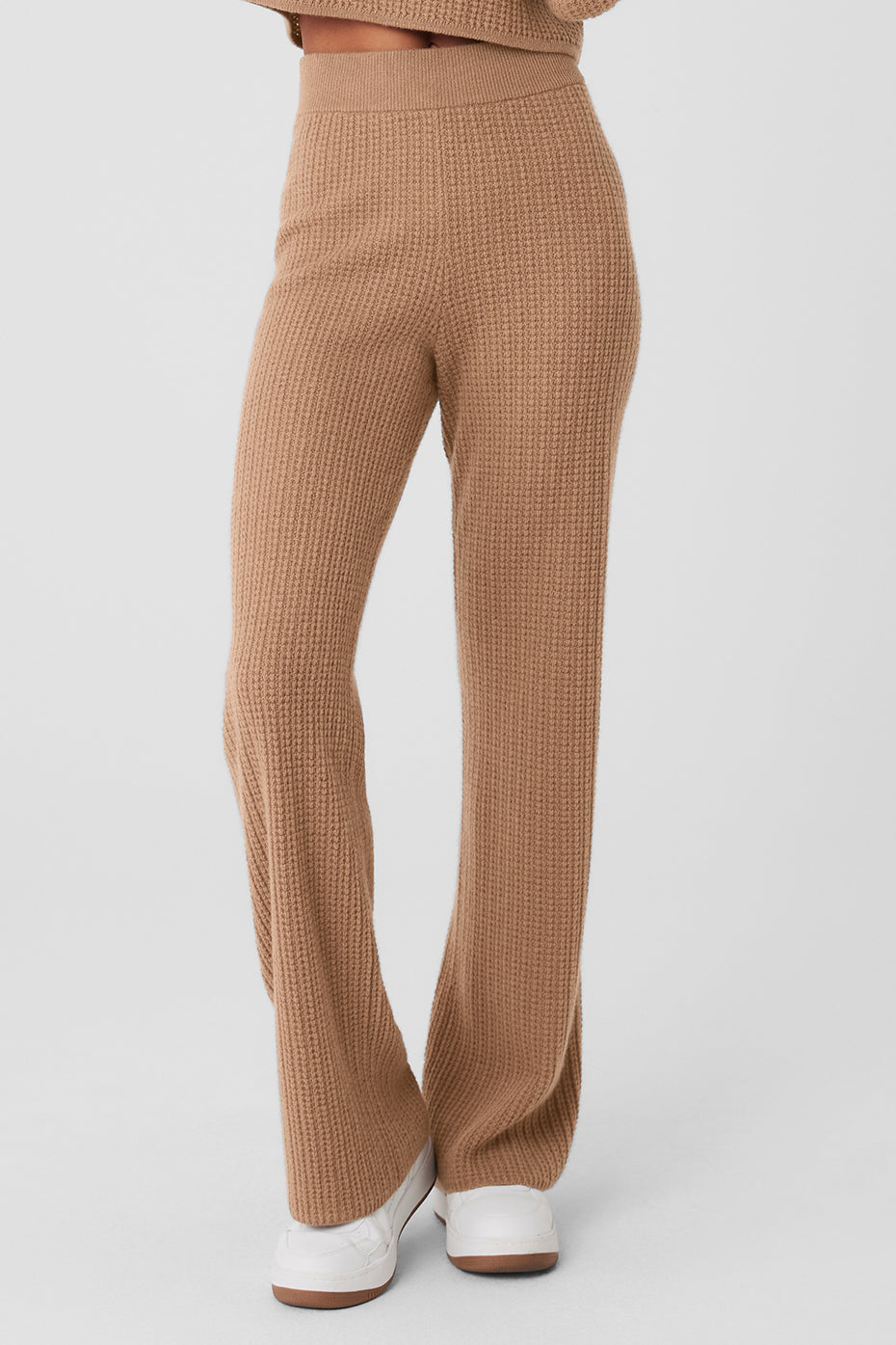 Pantalon taille haute en cachemire gaufré douillet - Amande grillée