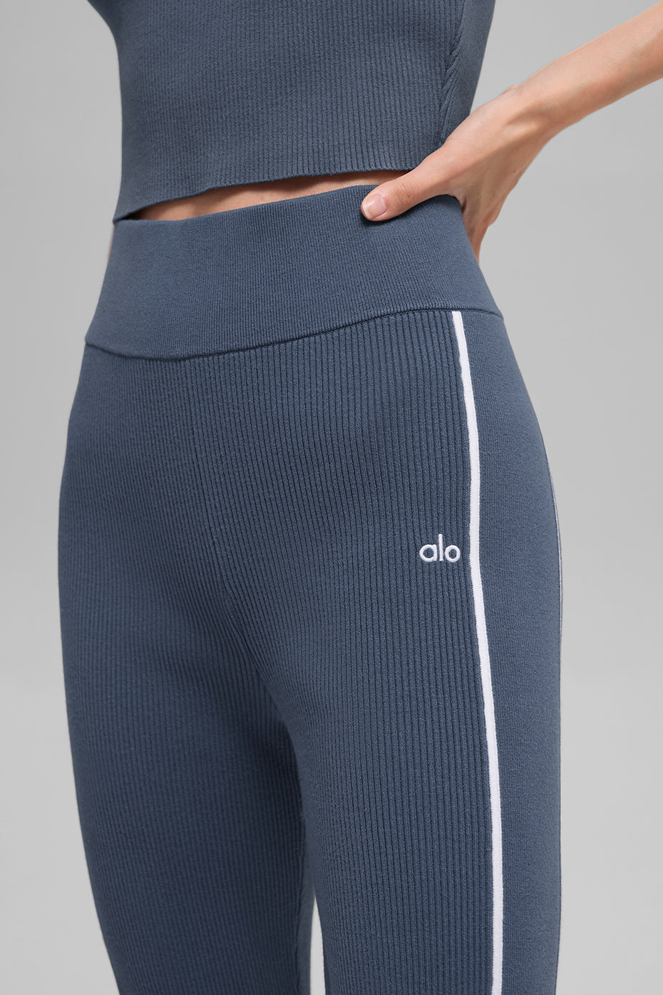Pantalon évasé Highline en maille côtelée - Bleu pierre/Blanc