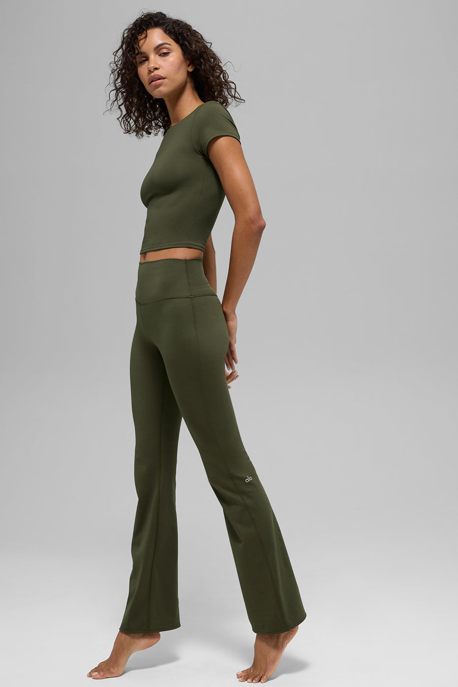 Legging taille haute à coupe évasée ALO Softsculpt (standard) - Olive verte