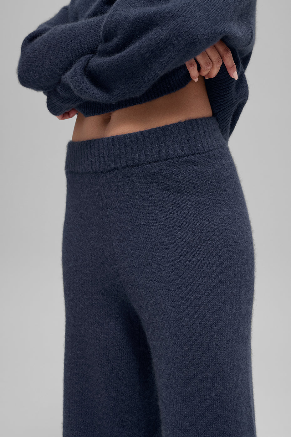 Pantalon large taille haute New Class en laine et cachemire - Bleu marine