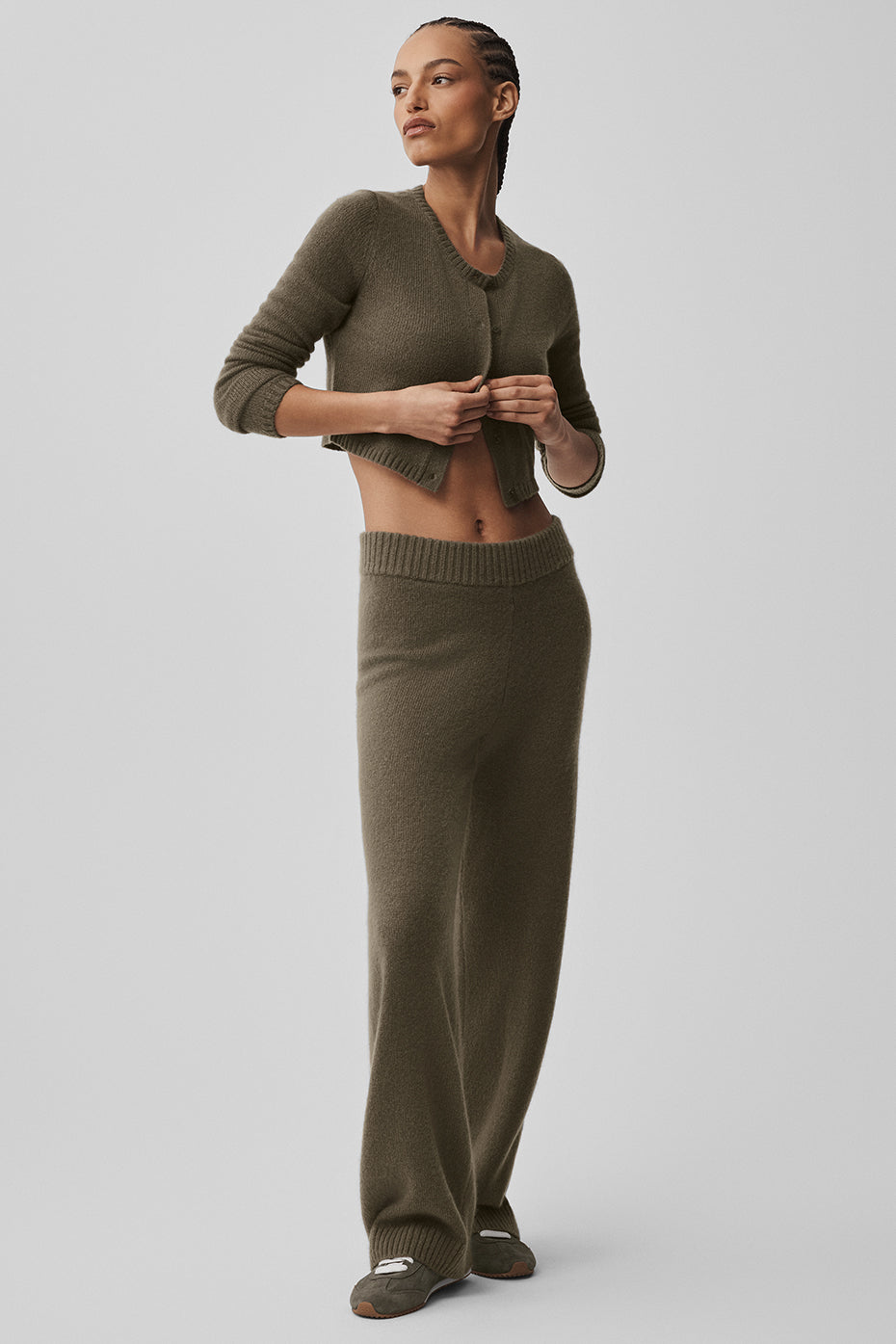 Pantalon large taille haute New Class en laine et cachemire - Olivier