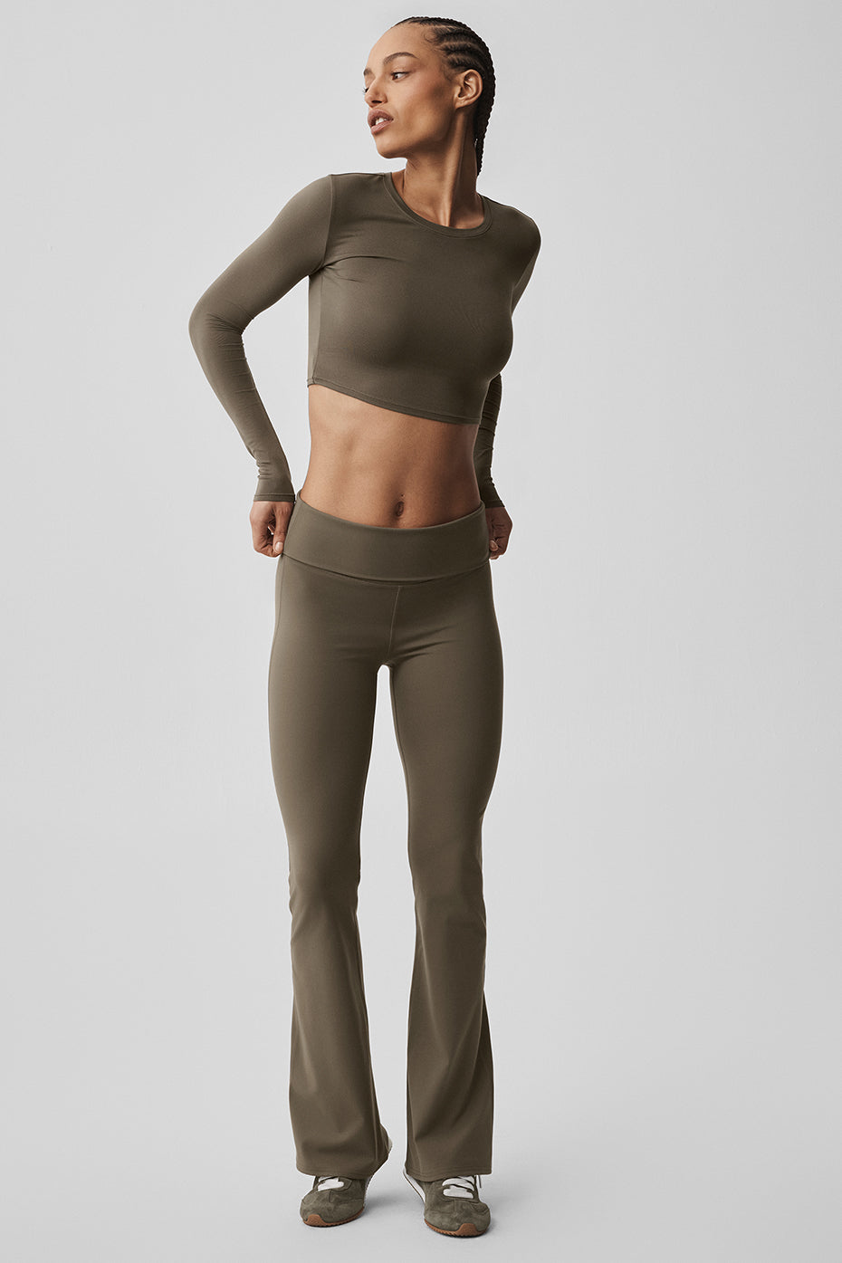 Legging évasé à taille rabattable ALO Softsculpt (standard) - Olivier