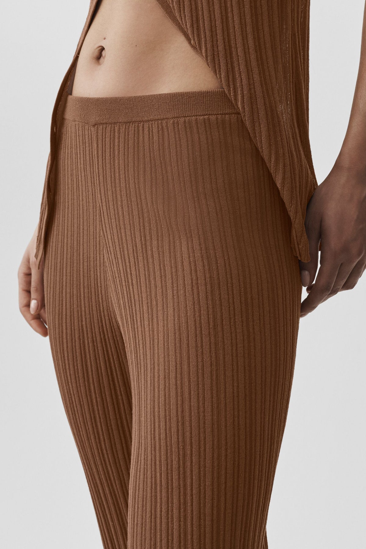 Pantalon droit taille haute Sunlit en maille - Brun ensoleillé