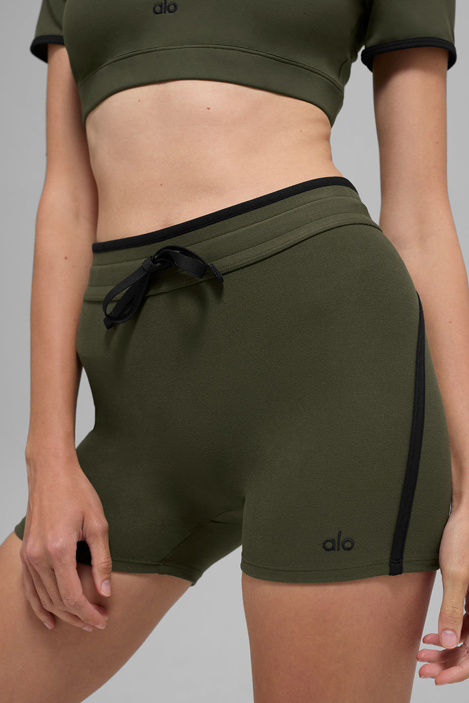 Short taille haute Airbrush Race Pace de 4 pouces - Olive verte/Noir