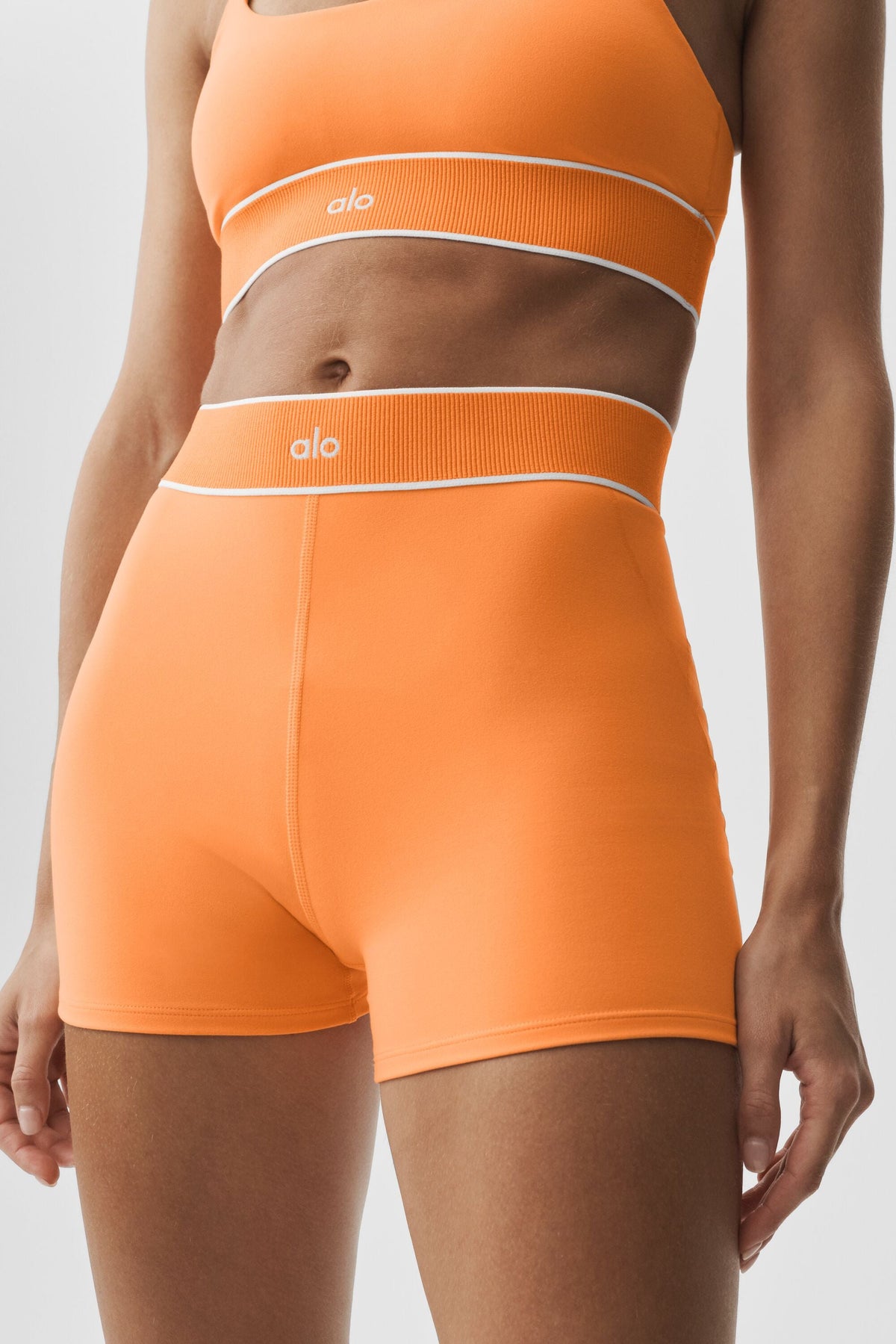 Short taille haute ALO Softsculpt Amp It Up de 3 pouces - Brise satsuma