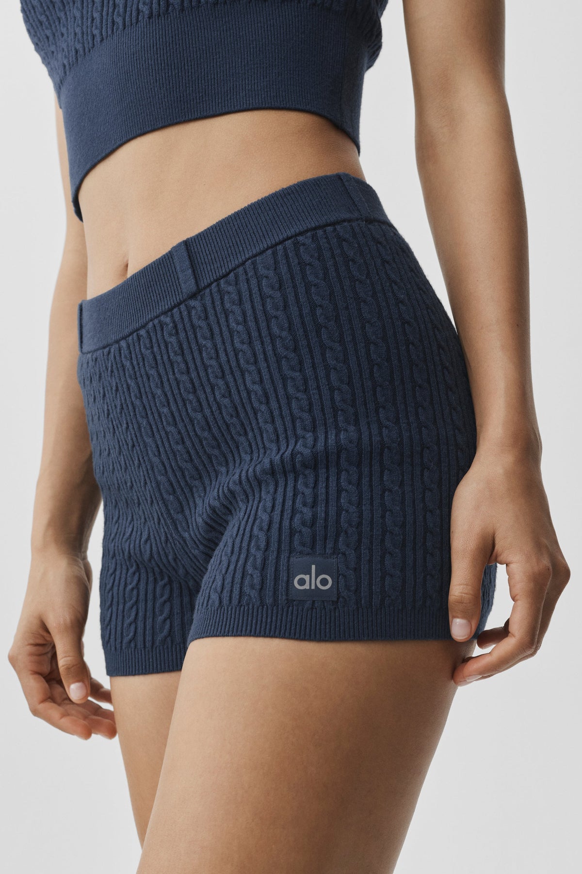Short taille haute en maille à petites torsades - Bleu marine