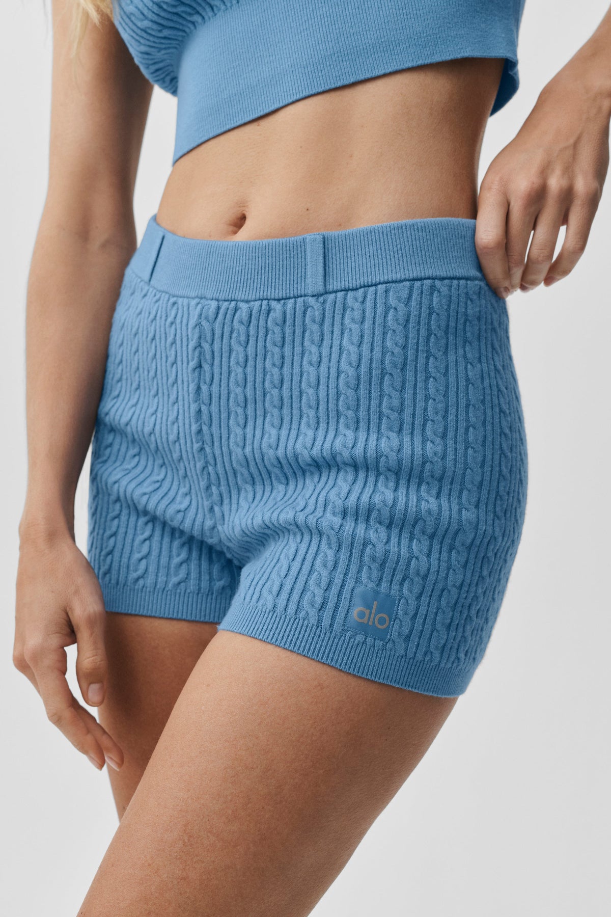 Short taille haute en maille à petites torsades - Bleu Californie