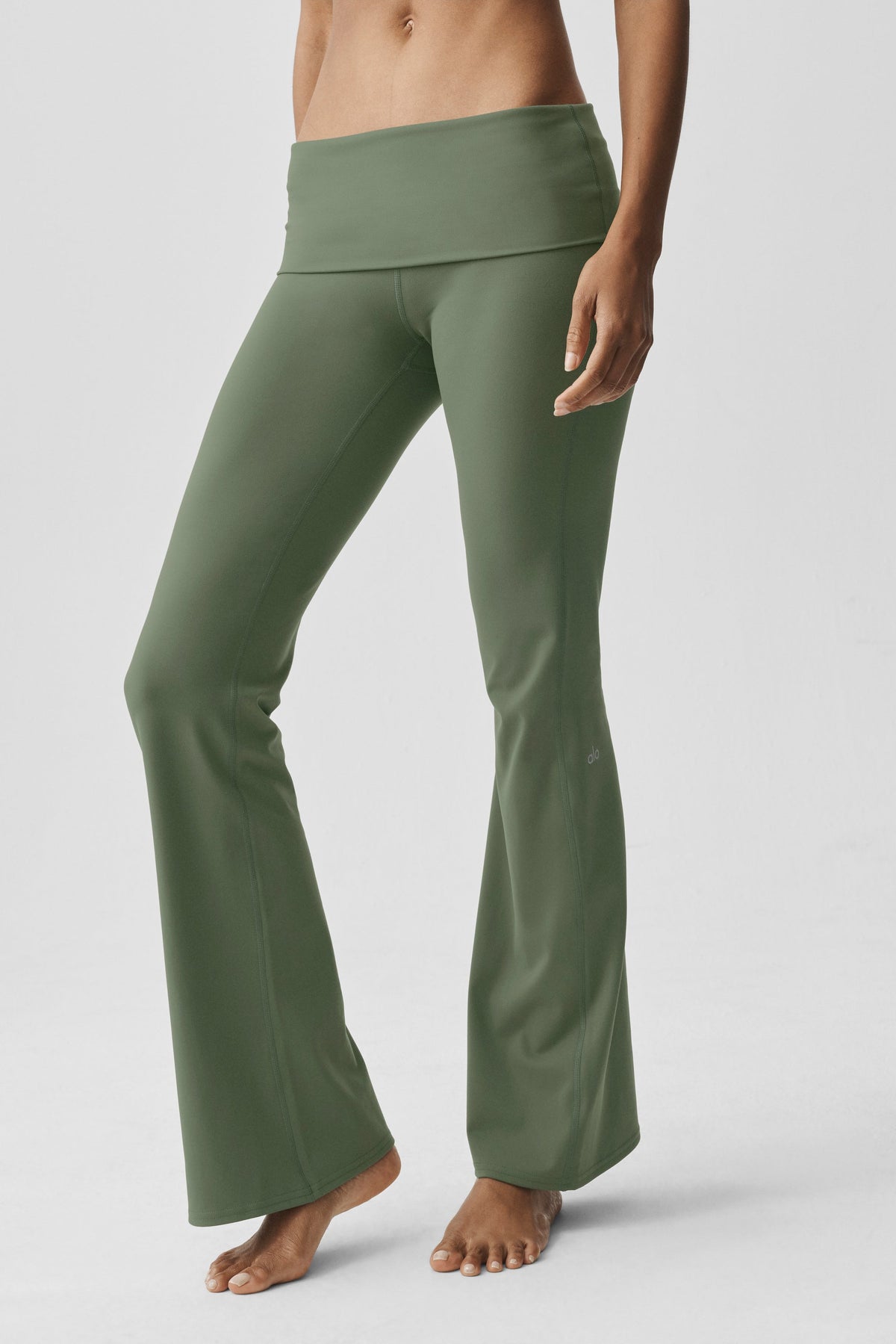 Legging évasé à taille rabattable ALO Softsculpt (standard) - Vert bambou
